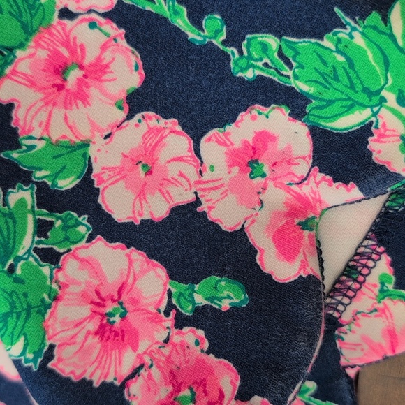 Lilly Pulitzer Darcy Scalloped Knit Shorts - Picture 8 of 8